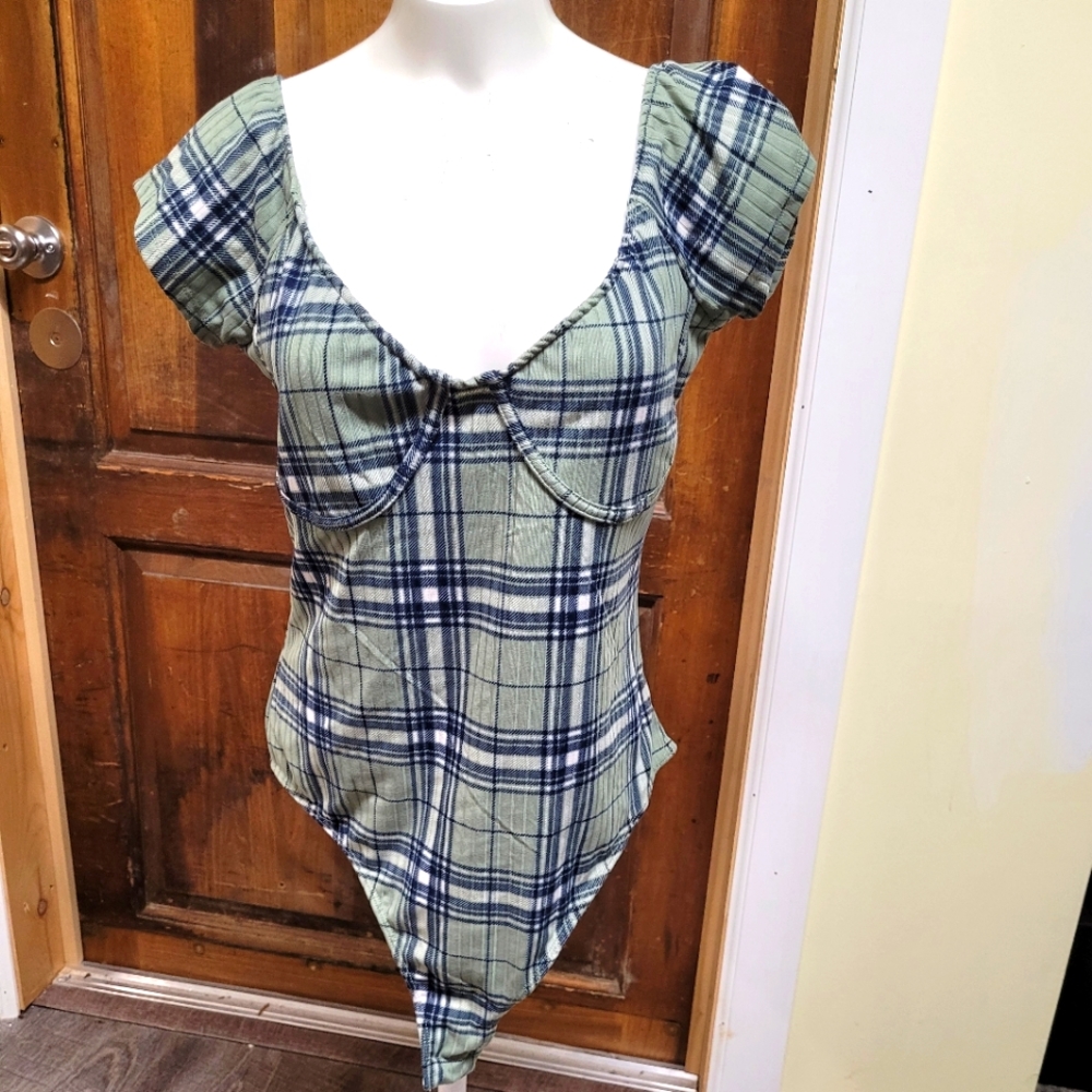 BRAND NEW Rue21 XL Green Plaid Bodysuit